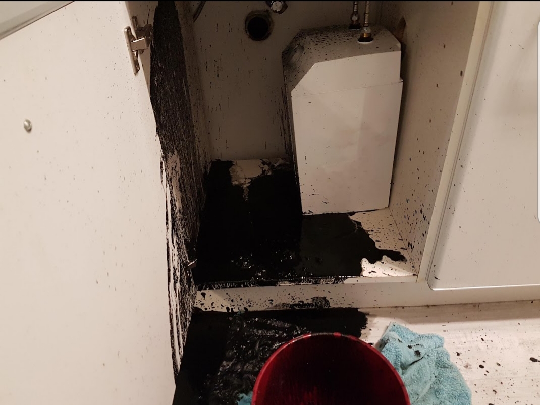 Verstopfter Abfluss – Zustand vor der Reinigung